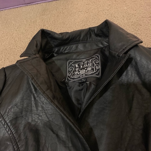 Leather jacket - Picture 3 of 3